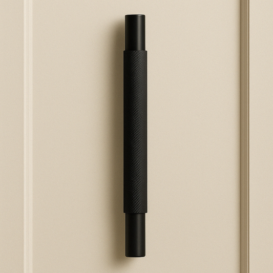 Plitz Black Pull Bar 30 CM